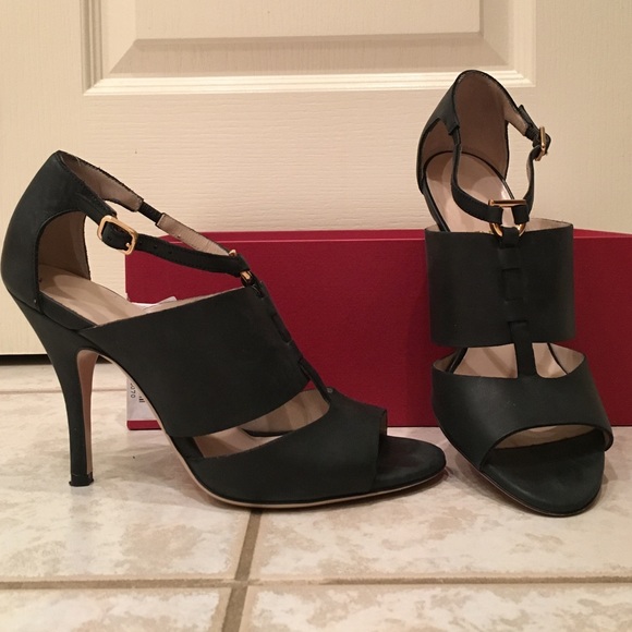 Salvatore Ferragamo Debbie Black Heels - Picture 3 of 4
