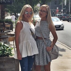 Meet your Posher, Lisa