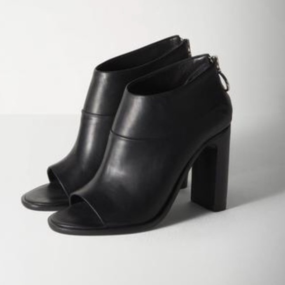 Rag and Bone Liam booties!