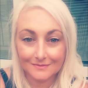 Meet your Posher, Adele