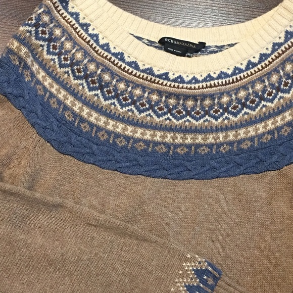 DONATED | BCBG | Slouchy sweater - Picture 2 of 4