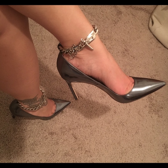 Pumps - Picture 4 of 4