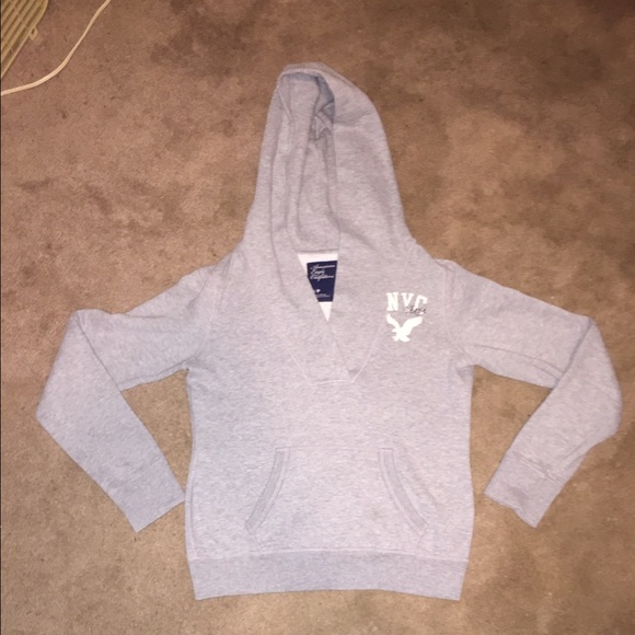 American Eagle Gray Sweatshirt
