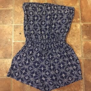 BLUE AND WHITE PATTERN ROMPER
