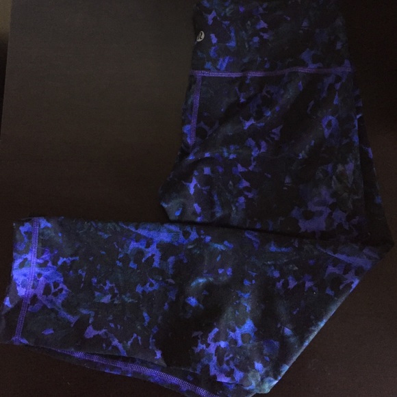 Lululemon yoga pants