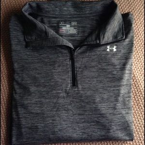 NWOT 1/4  ZIP UA TOP (NEEDS TO GO)