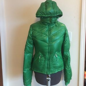 J Crew Puffer with detachable hood and thumb holes