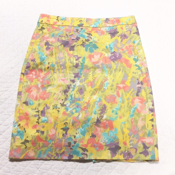 J. Crew Dresses & Skirts - J. Crew Pencil Skirt. Sz 4
