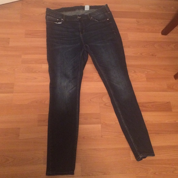 22 H&M skinny jeans