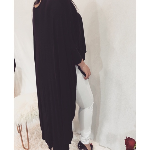 🌸🌸🌸ONE DAY SALE! Black high low tunic top - Picture 3 of 3