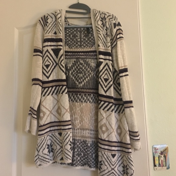 Tribal, warm cardigan!