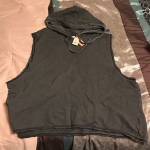 American eagle sleeveless hooded sweater