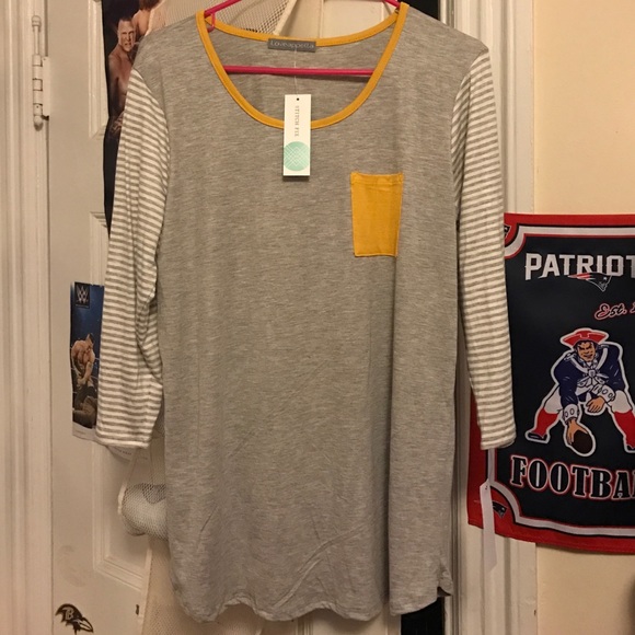 Loveappella Pola Pocket Knit Top