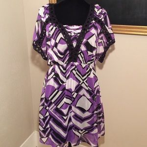 Purple & black sheer tunic. Large. Purple & black sheer tunic. Large.