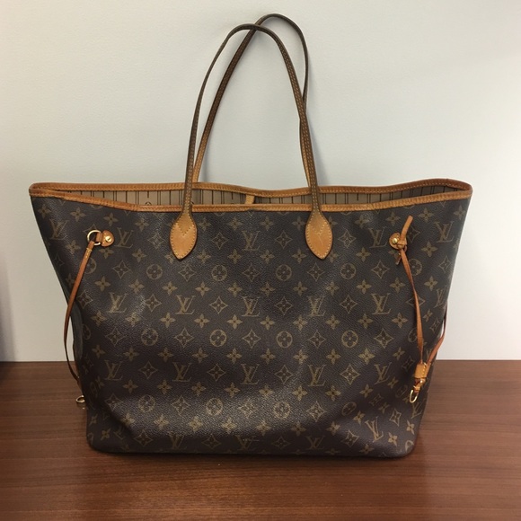 Well Loved Louis Vuitton Neverfull GM