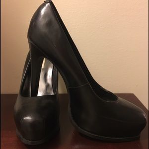 Simply Vera Wang Heels Size 7