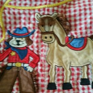 Bundle for @robynhipp