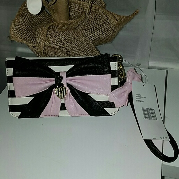 Betsey Johnson Handbags - Betsey Johnson wristlet