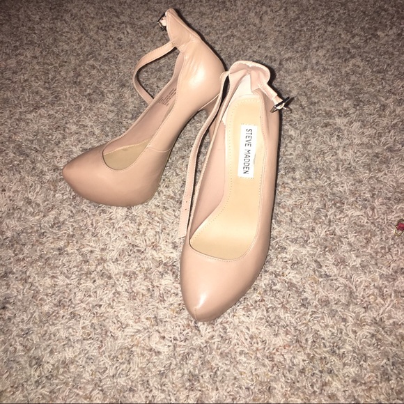 Steve Madden Pumps