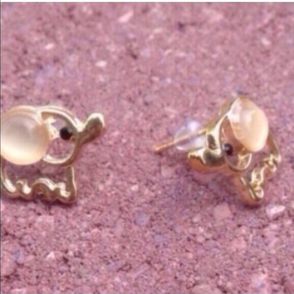 (G1) White Baby Elephant Earrings - Picture 2 of 4