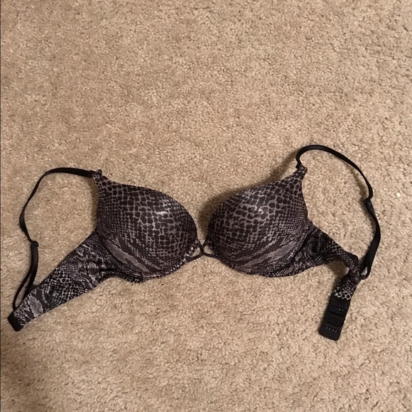 Victoria's Secret 'Bombshell' Bra size 34B