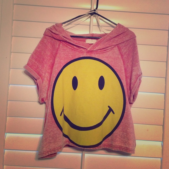 Forever 21 salmon Cropped shirt