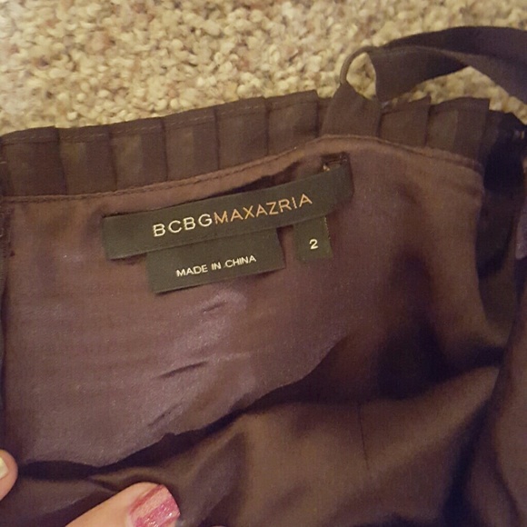 Adjustable strap, patterns on dress very flatter - Picture 3 of 4