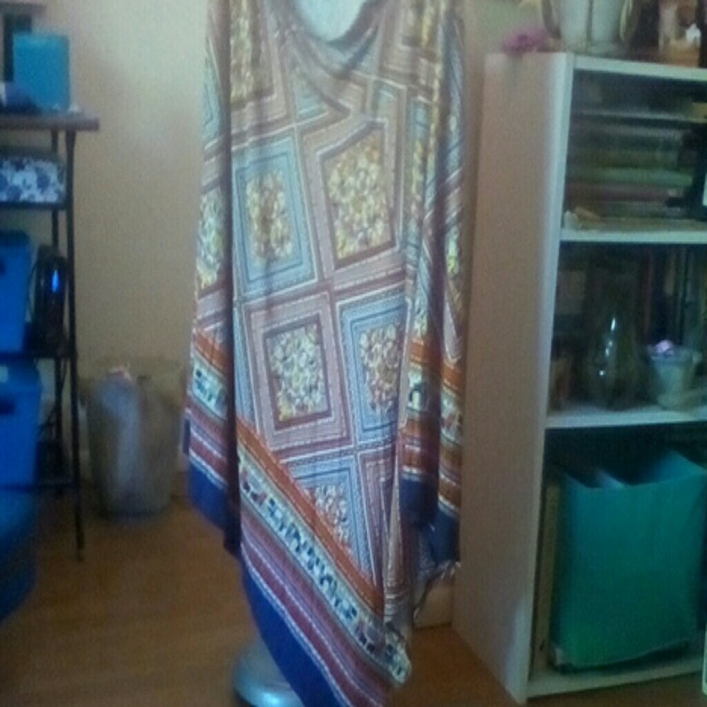 One World Skirt - Picture 5 of 5
