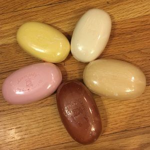 🛀Bundle of 5! Vermont county store bar soap!