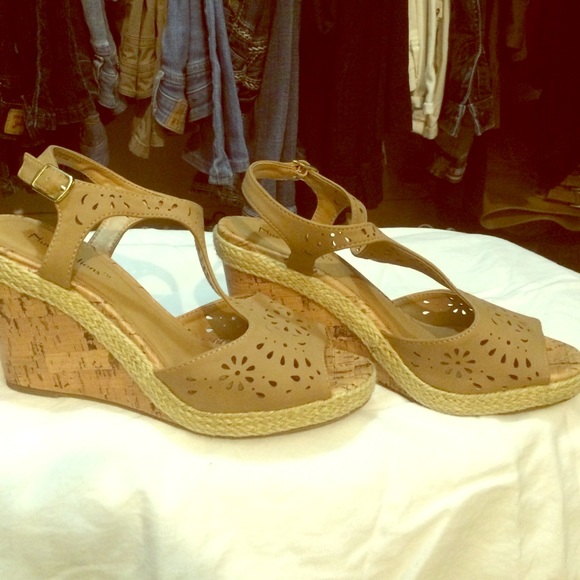 Nue Options Wedge Heels