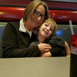 Meet your Posher, Janet