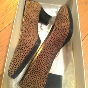 Leopard heels, chic and comfortable