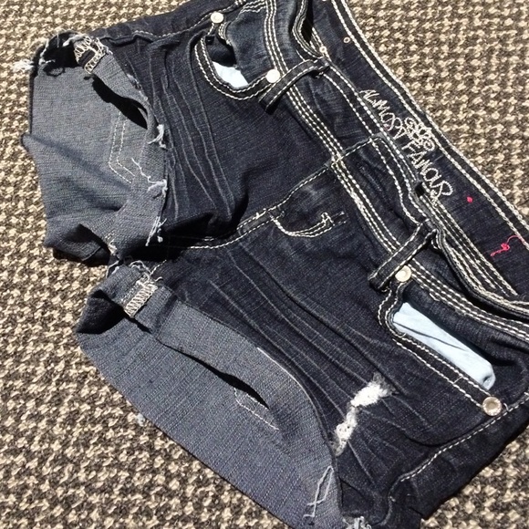 Almost Famous size 0 shorts