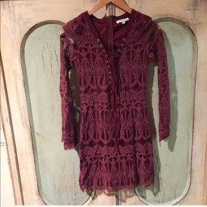 🌹NWOT🌹 Maroon Lace Up Dress