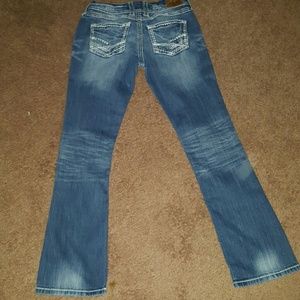 WOMAN'S BKE JEANS FROM BUCKLE