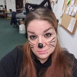 Meet your Posher, Rena