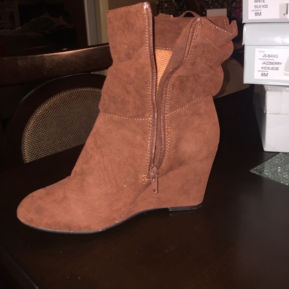 Fringe Wedge Boot - Picture 2 of 4