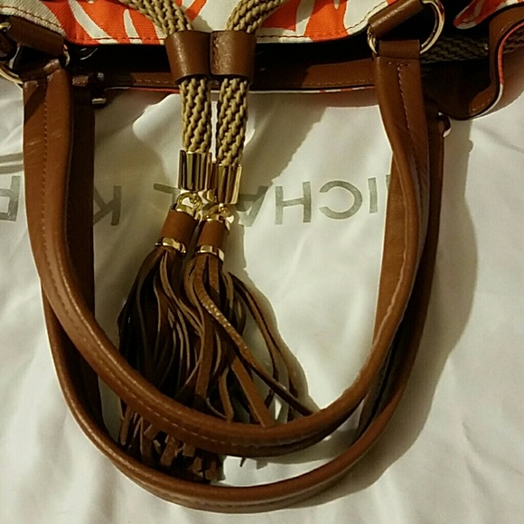 MK drawstring purse - Picture 5 of 6