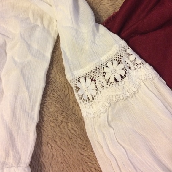 Romper - Picture 2 of 4