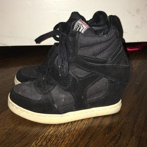 Limited Ash Wedge Sneaker