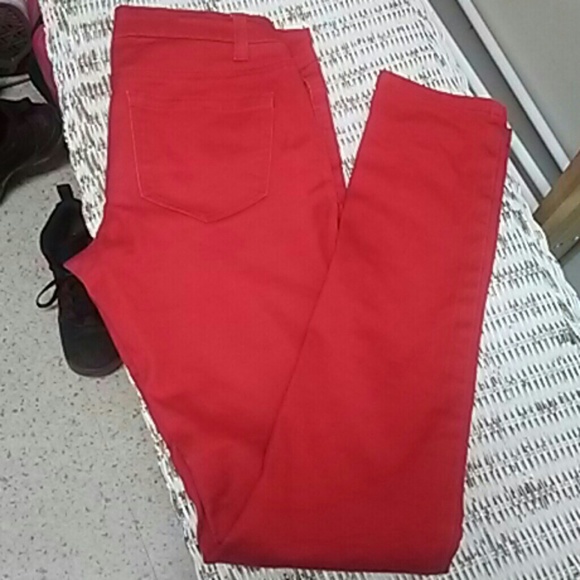 EUC Delias Olivia red skinny jeans 5