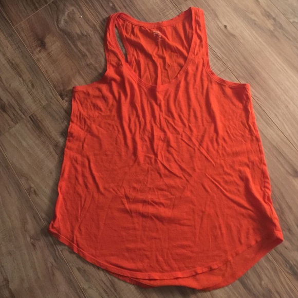 Scoop next burnt red, long old navy tank top