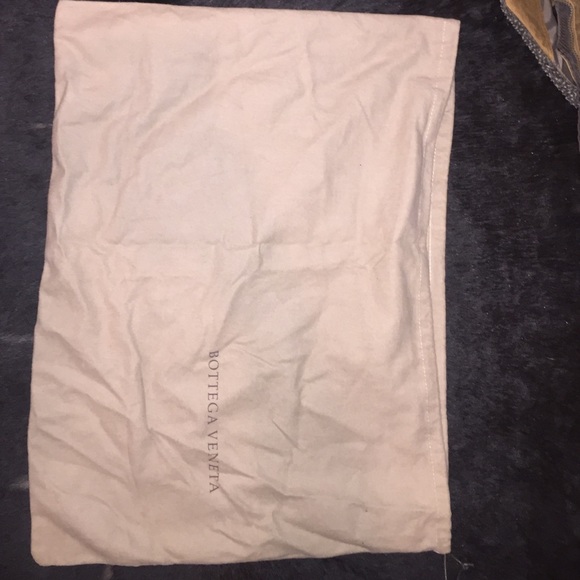 BOTTEGA VENETA DUSTBAG. PRISTINE
