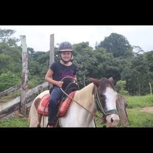 Meet your Posher, Courtney