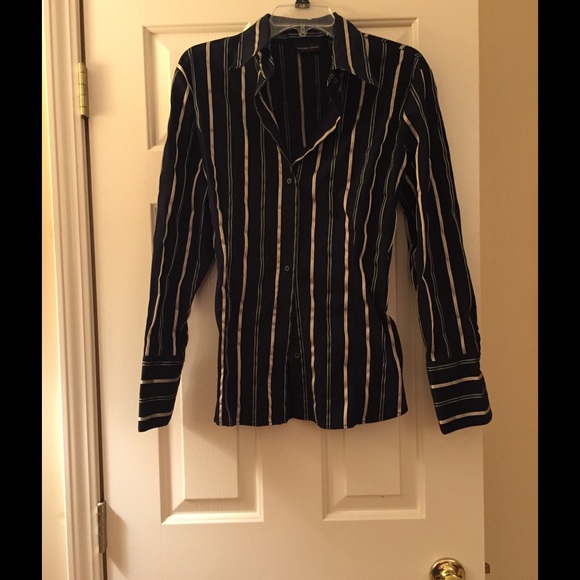 New York & Co. blouse. EUC