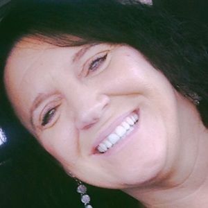 Meet your Posher, Jewell