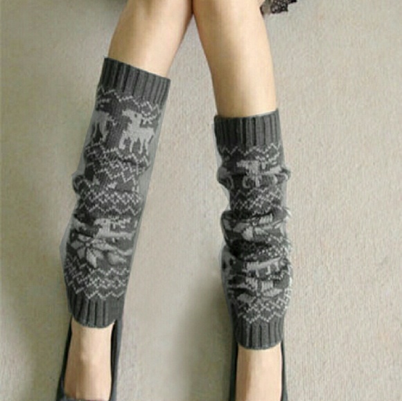 🔴 Gray Reindeer Print Leg Warmers! - Picture 2 of 3
