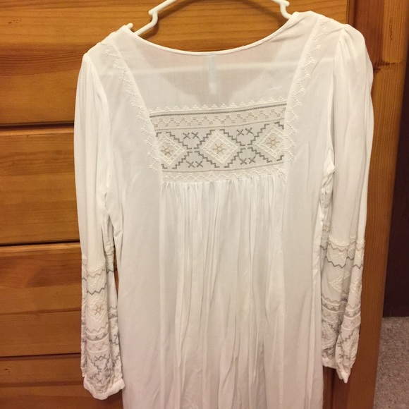 White patterned tunic - Picture 2 of 2