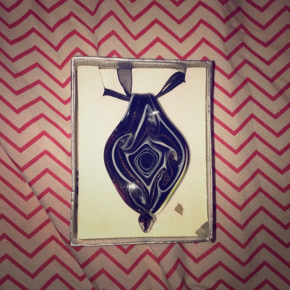 New black and gold glass necklace - Picture 1 of 1
