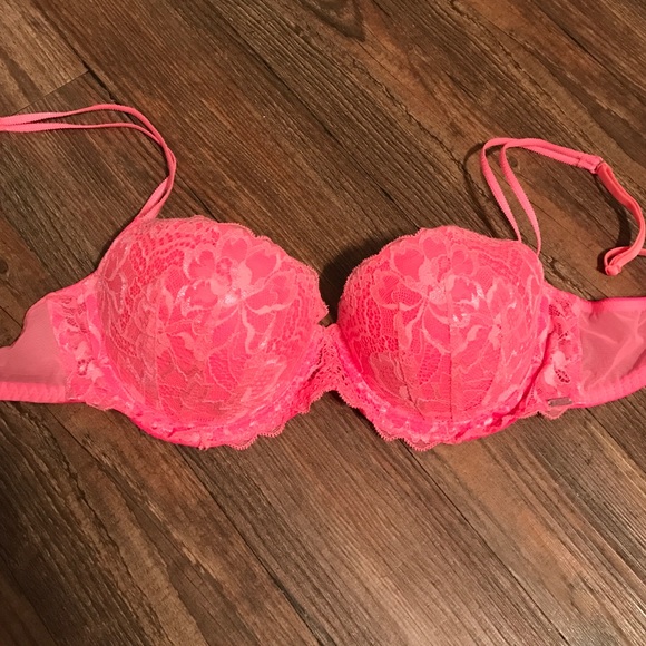 Victoria's Secret Pink bra